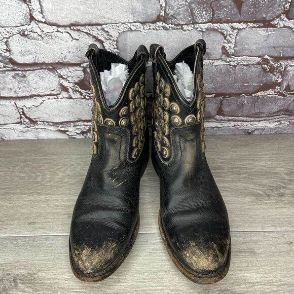 FRYE Jenna Disc Short Black Distressed Leather Rivet Stud Boots Women 6B US/36.5 - Picture 5 of 15